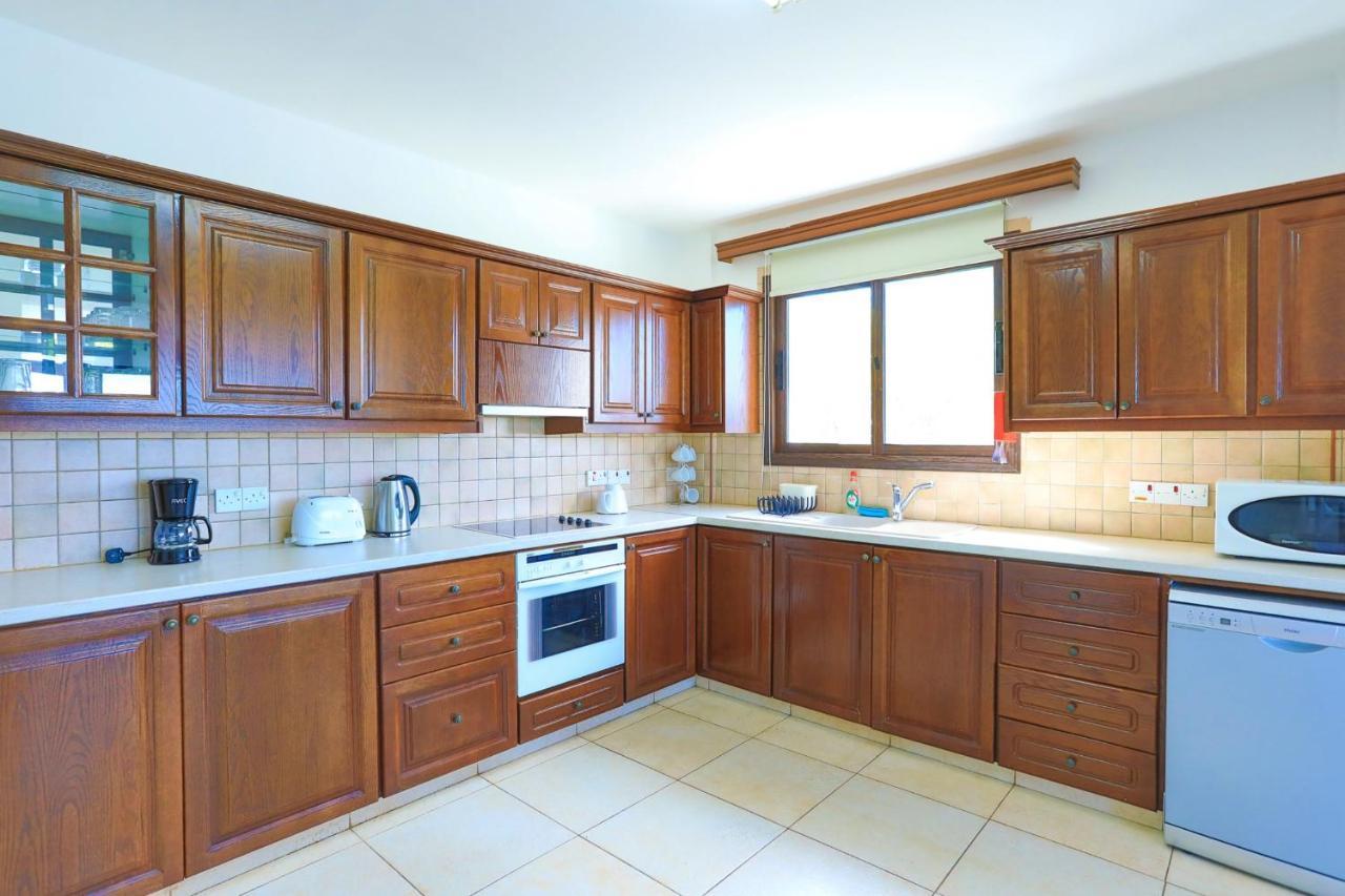 Villa Stavriella Latchi Extérieur photo